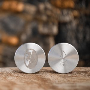 Slim stainless steel lids engraving